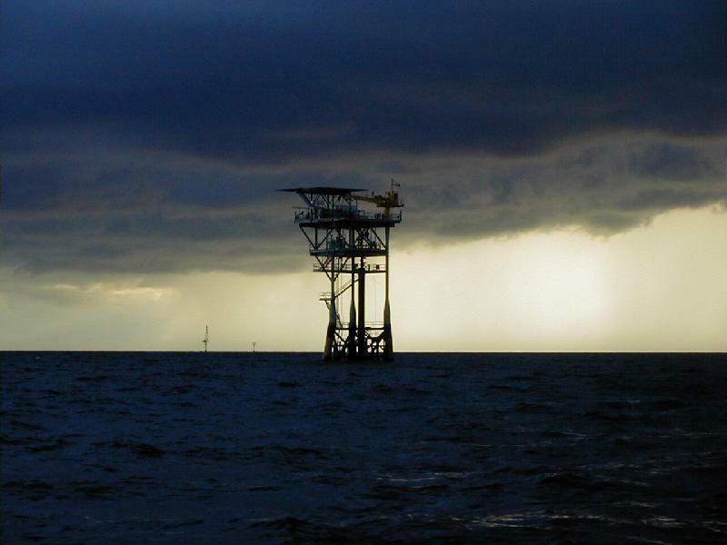 stormy_rigs