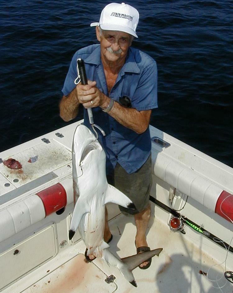 30_Floyd_Shark