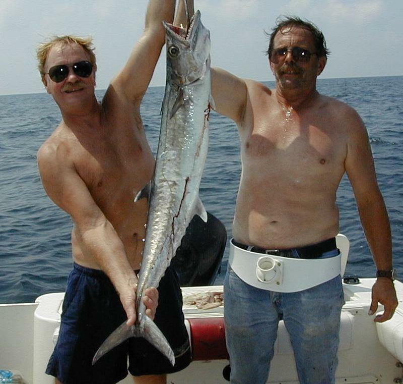 23_Mike_Larry_King